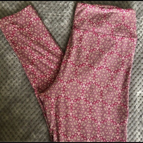 2 Pairs LulaRoe Tall and Curvy Leggings ✂️ - Picture 4 of 10